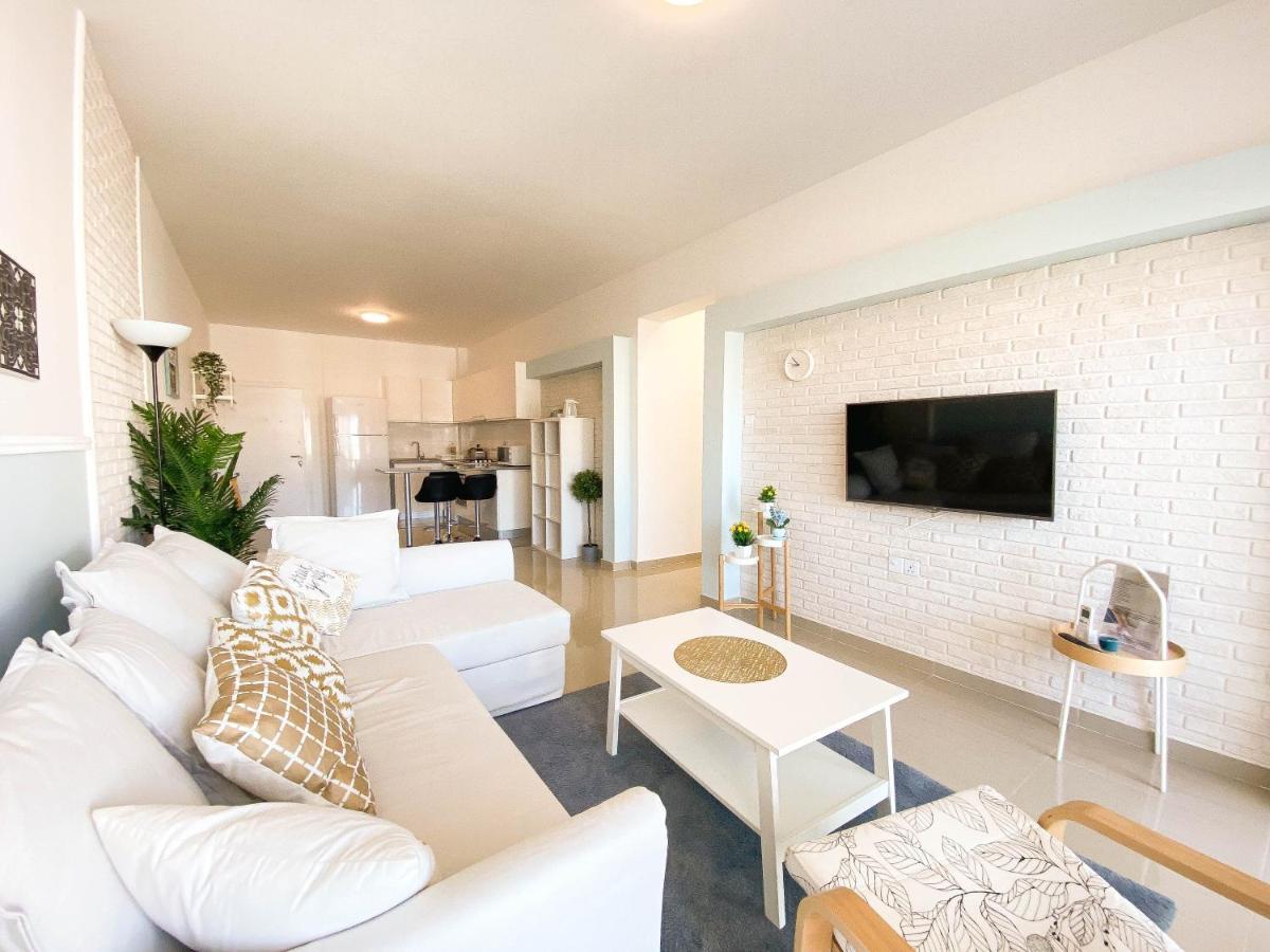 Trikomo Spartacus Pool Apartments In Caesar Resort & Spa מראה חיצוני תמונה